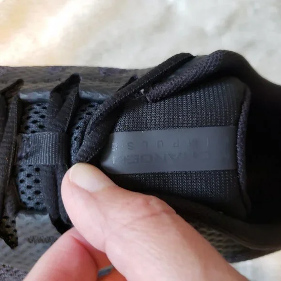 NEW Under Armour Charged Impulse 3 3025421-003 Men's Black Size 9 Shoes - Picture 4 of 8